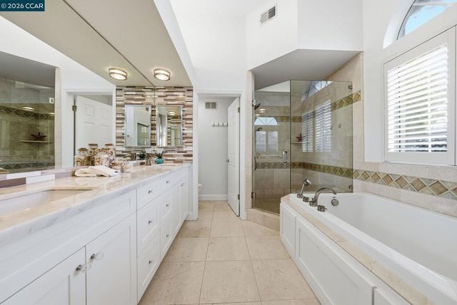 300 Bonaire Ct, Danville, CA 94506