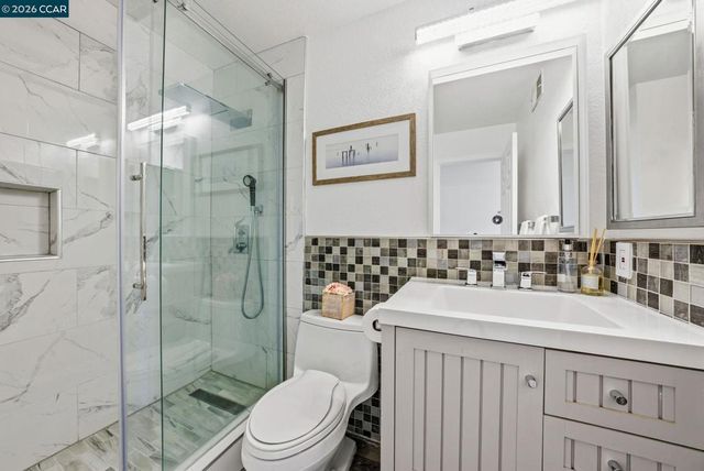 300 Bonaire Ct, Danville, CA 94506