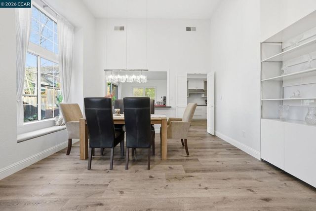 300 Bonaire Ct, Danville, CA 94506