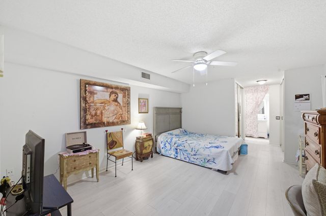 1519 15th Terrace, Palm Beach Gardens, FL 33418