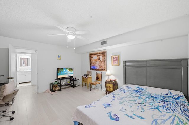 1519 15th Terrace, Palm Beach Gardens, FL 33418