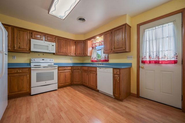 9802 CANTERBURY RD, Felton, DE 19943