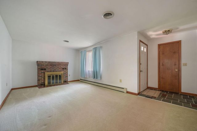 9802 CANTERBURY RD, Felton, DE 19943