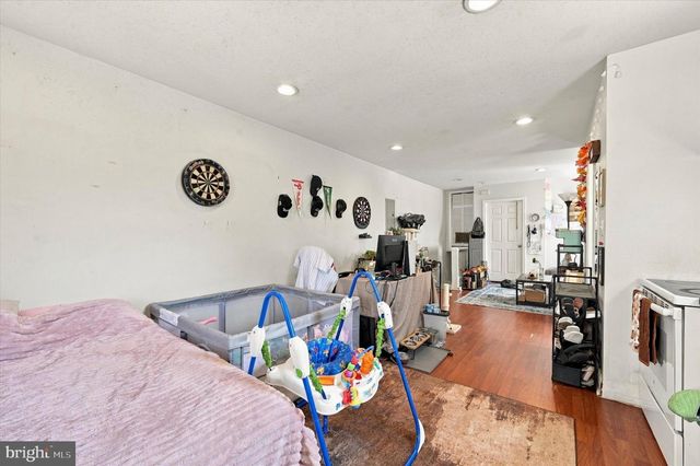 5633 MALCOLM ST, Philadelphia, PA 19143