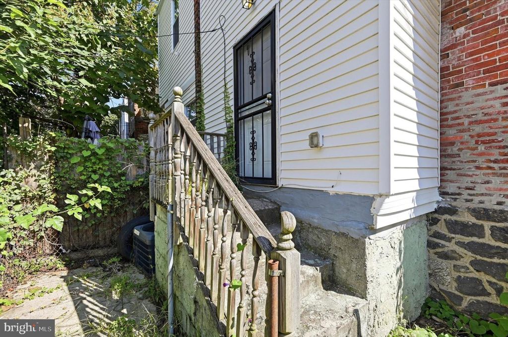 5633 MALCOLM ST, PHILADELPHIA, PA 19143 — photo 4