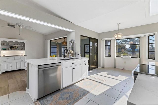 25 BUNKER COURT, Rotonda West, FL 33947