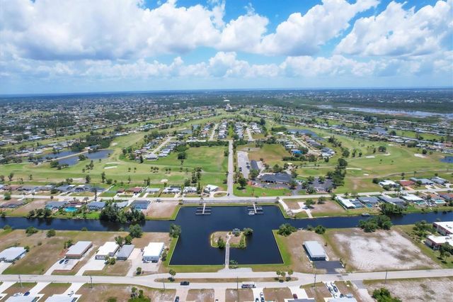 25 BUNKER COURT, Rotonda West, FL 33947