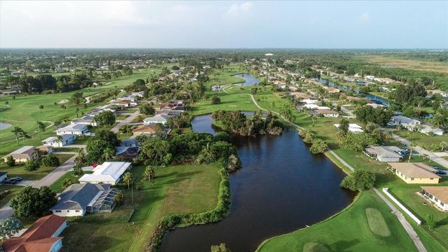 25 BUNKER COURT, Rotonda West, FL 33947