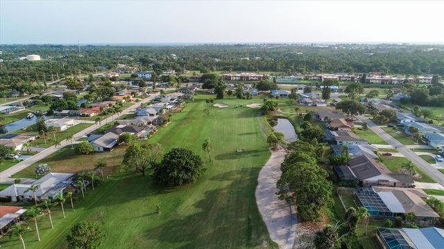 25 BUNKER COURT, Rotonda West, FL 33947