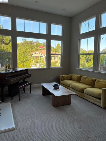 21 Withers Court, Lafayette, CA 94549