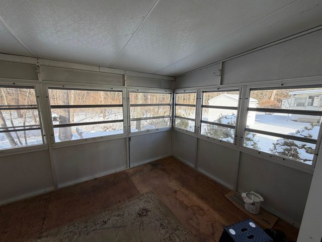 22 Fairfield Drive, Concord, NH 03301