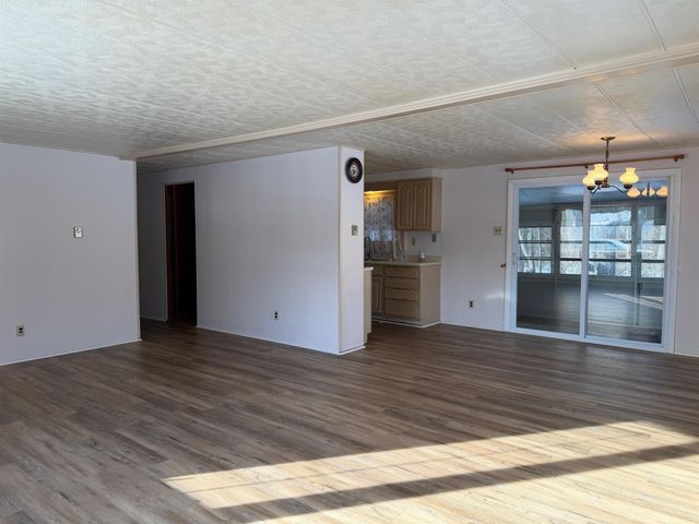 22 Fairfield Drive, Concord, NH 03301