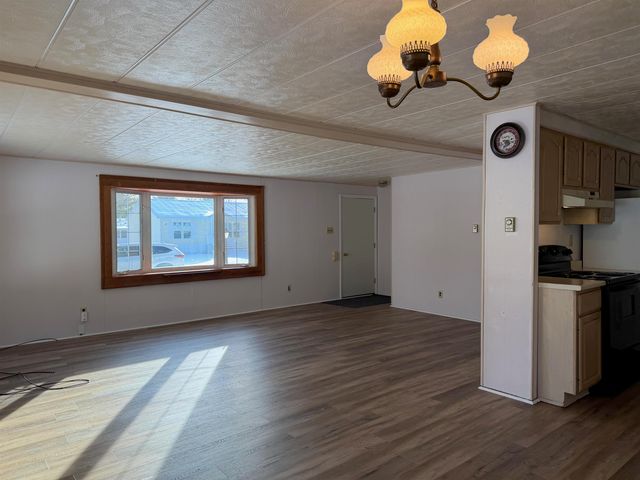 22 Fairfield Drive, Concord, NH 03301