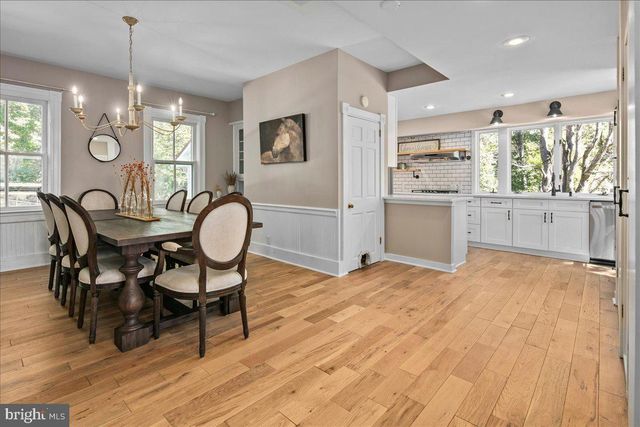 7321 WOLF RUN SHOALS RD, Fairfax Station, VA 22039