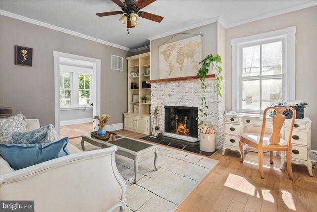 7321 WOLF RUN SHOALS RD, Fairfax Station, VA 22039