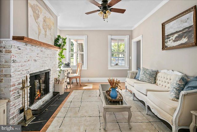 7321 WOLF RUN SHOALS RD, Fairfax Station, VA 22039