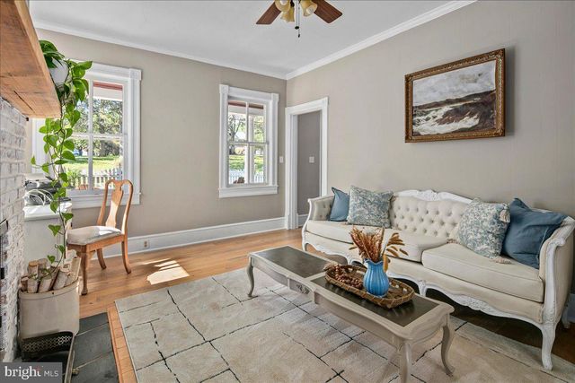 7321 WOLF RUN SHOALS RD, Fairfax Station, VA 22039