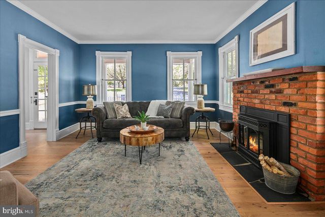 7321 WOLF RUN SHOALS RD, Fairfax Station, VA 22039