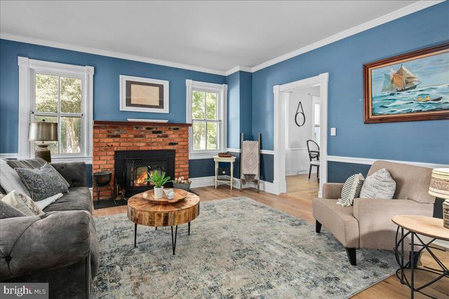 7321 WOLF RUN SHOALS RD, Fairfax Station, VA 22039