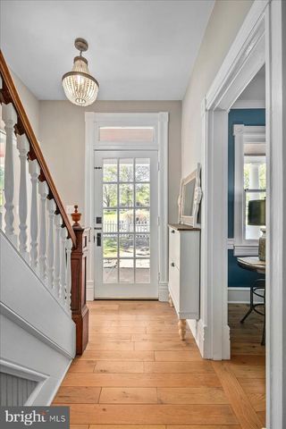7321 WOLF RUN SHOALS RD, Fairfax Station, VA 22039