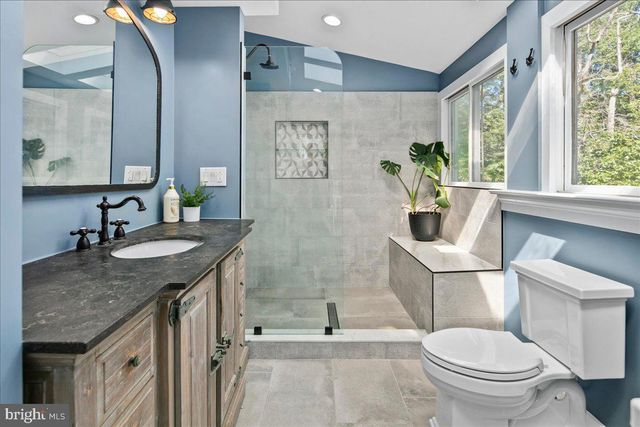 7321 WOLF RUN SHOALS RD, Fairfax Station, VA 22039