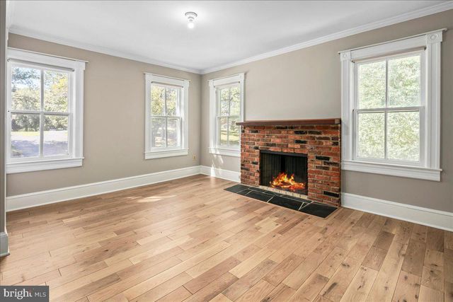 7321 WOLF RUN SHOALS RD, Fairfax Station, VA 22039