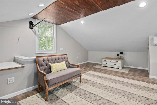 7321 WOLF RUN SHOALS RD, Fairfax Station, VA 22039