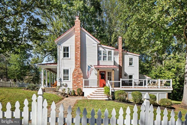 7321 WOLF RUN SHOALS RD, Fairfax Station, VA 22039