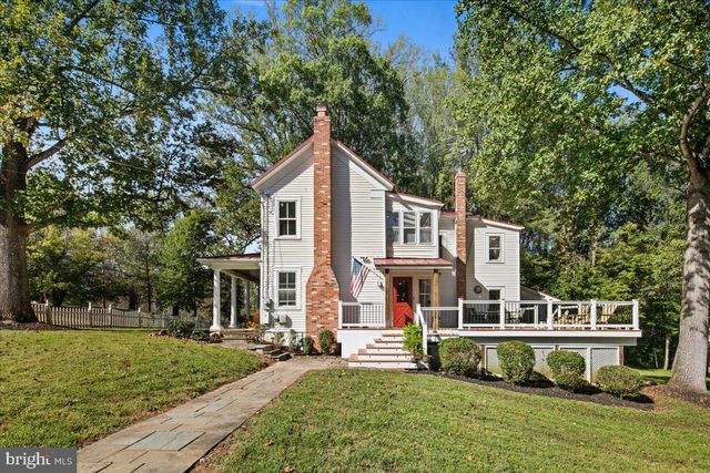 7321 WOLF RUN SHOALS RD, Fairfax Station, VA 22039