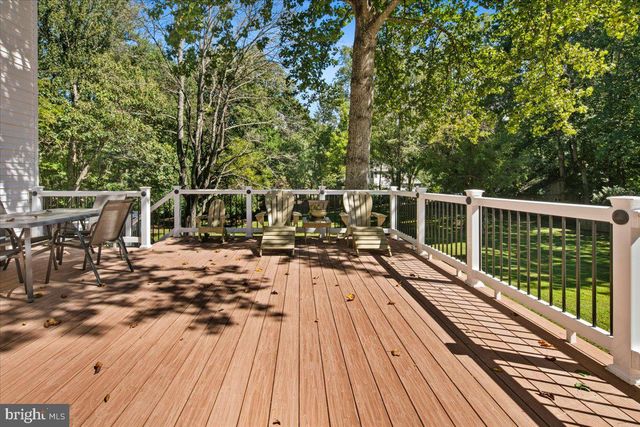 7321 WOLF RUN SHOALS RD, Fairfax Station, VA 22039