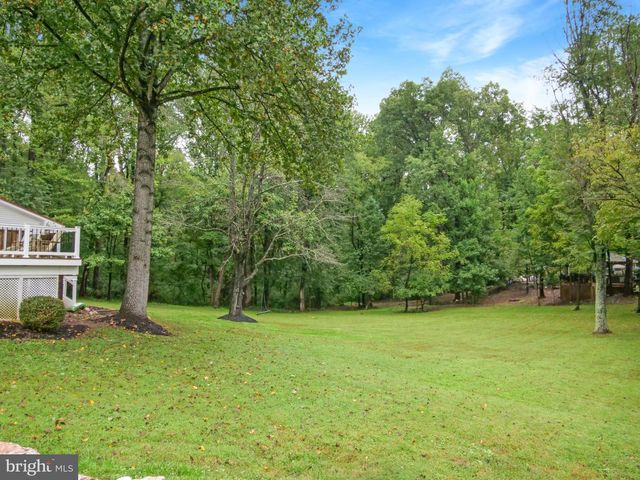 7321 WOLF RUN SHOALS RD, Fairfax Station, VA 22039