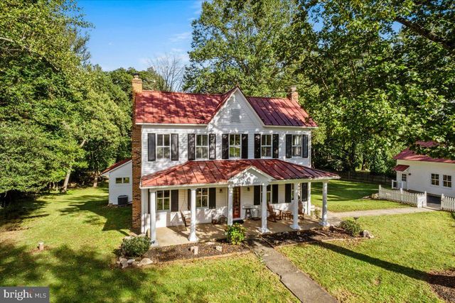 7321 WOLF RUN SHOALS RD, Fairfax Station, VA 22039