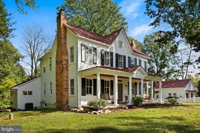 7321 WOLF RUN SHOALS RD, Fairfax Station, VA 22039