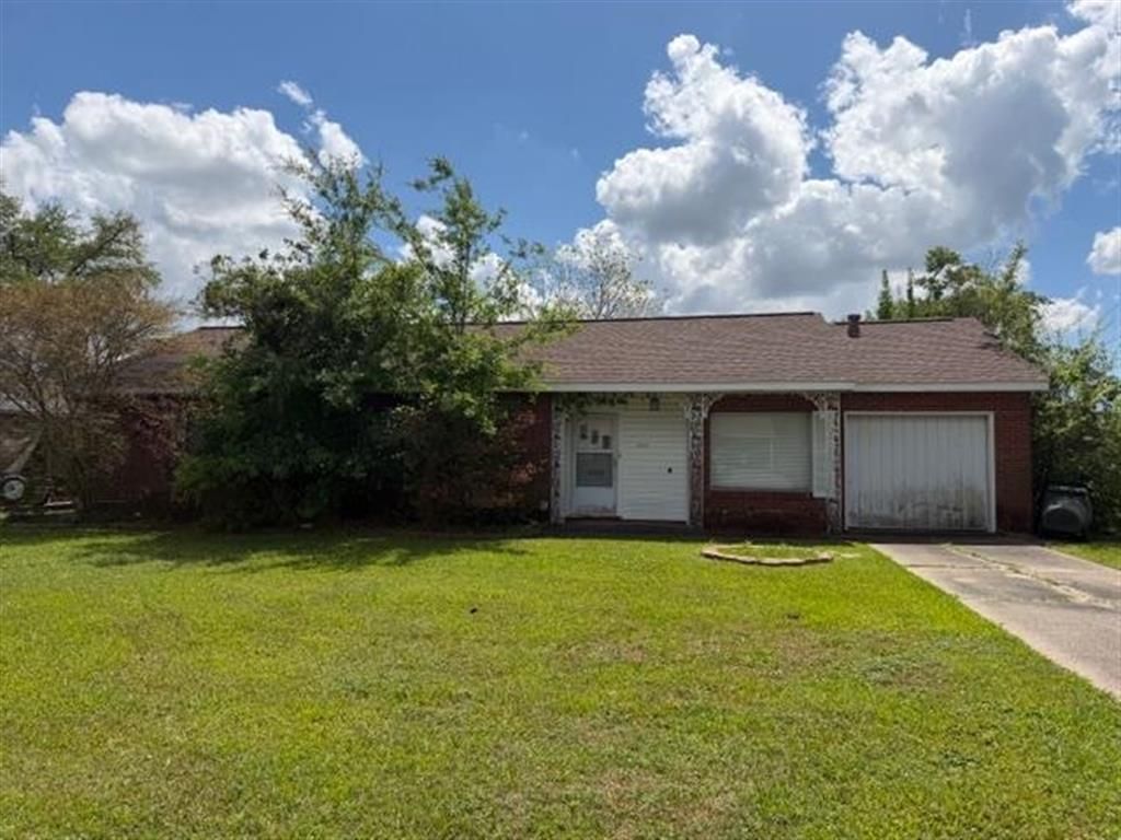 308 E Claude Street, Lake Charles, LA 70601
