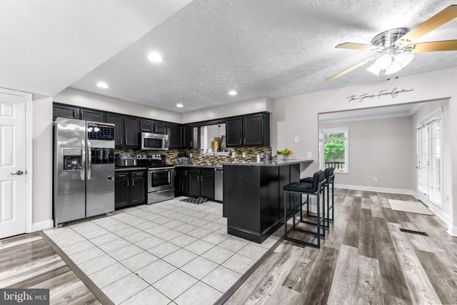 902 LAUREN WAY, Baltimore, MD 21226