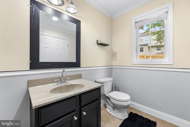 902 LAUREN WAY, Baltimore, MD 21226