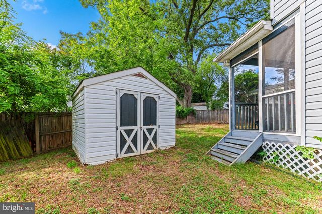 902 LAUREN WAY, Baltimore, MD 21226