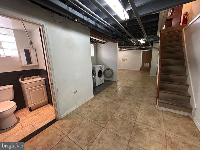 7502 PARKVIEW RD, Upper Darby, PA 19082