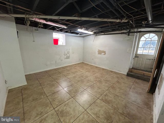 7502 PARKVIEW RD, Upper Darby, PA 19082