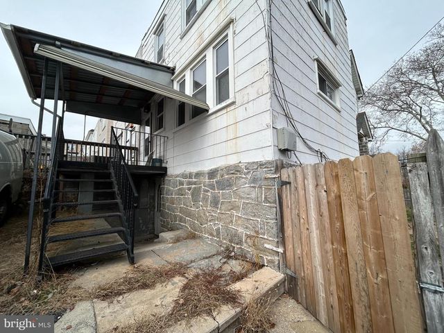 7502 PARKVIEW RD, Upper Darby, PA 19082