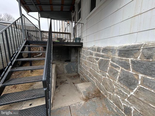 7502 PARKVIEW RD, Upper Darby, PA 19082