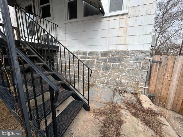 7502 PARKVIEW RD, Upper Darby, PA 19082