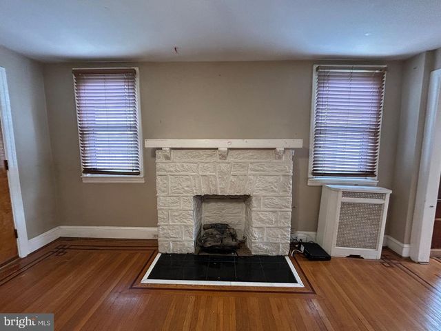 7502 PARKVIEW RD, Upper Darby, PA 19082