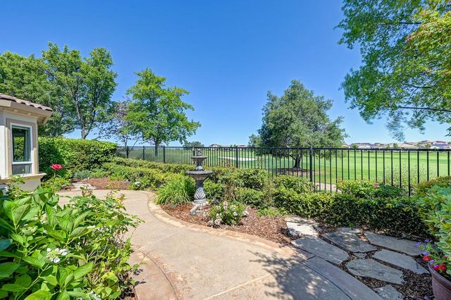 4019 Royal Troon Dr, El Dorado Hills, CA 95762