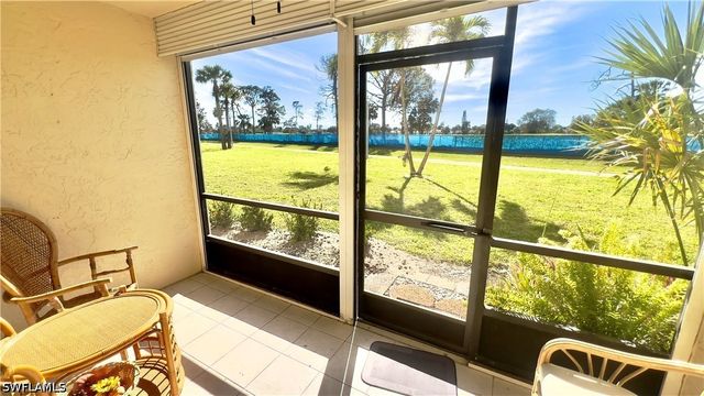 4380 27th CT SW 1, Naples, FL 34116