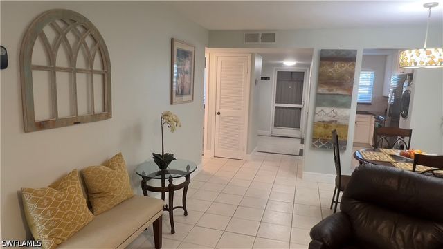 4380 27th CT SW 1, Naples, FL 34116