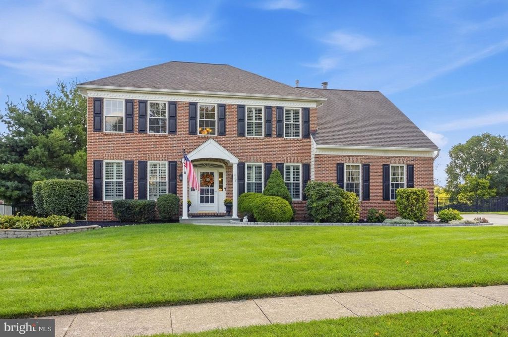 1028 COTTONWOOD DR, COLLEGEVILLE, PA 19426 — exterior