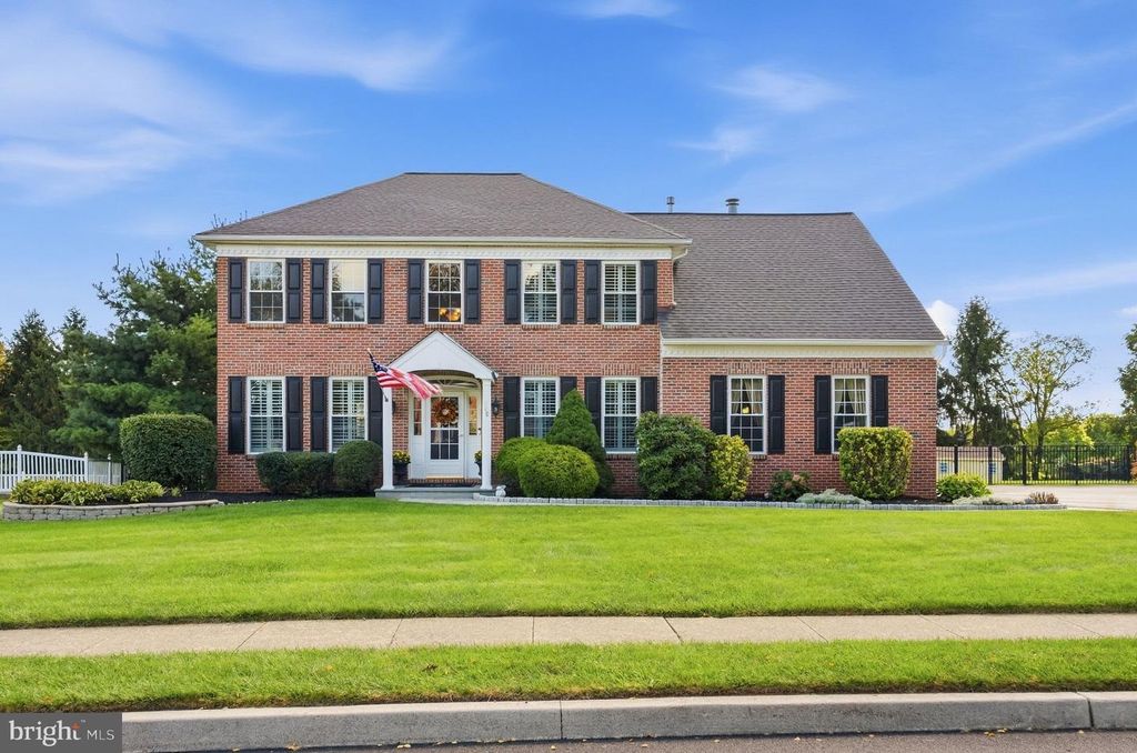 1028 COTTONWOOD DR, COLLEGEVILLE, PA 19426 — photo 3