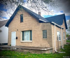 7400 Mansfield Street, Detroit, MI 48228