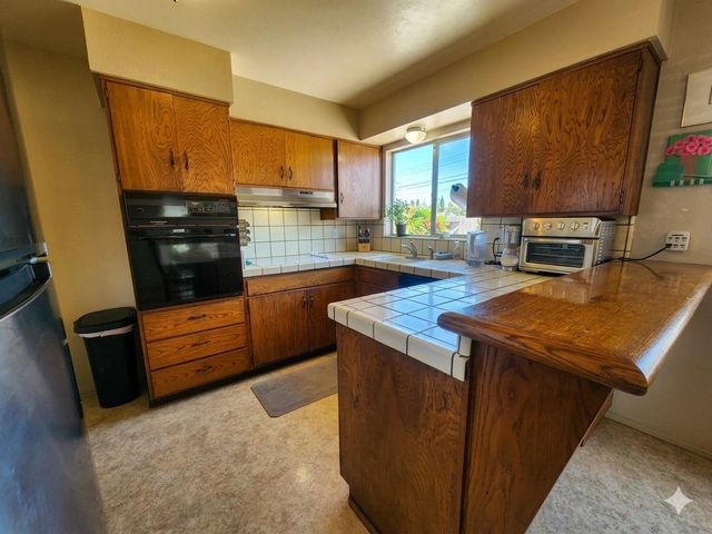 5011 North Pkwy, Sacramento, CA 95823